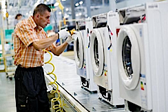 LG set to make washing machines and fridge freezers in Poland