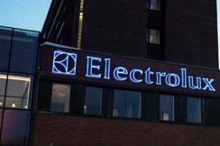 Electrolux lays out how it will cut costs, mostly by culling staff numbers