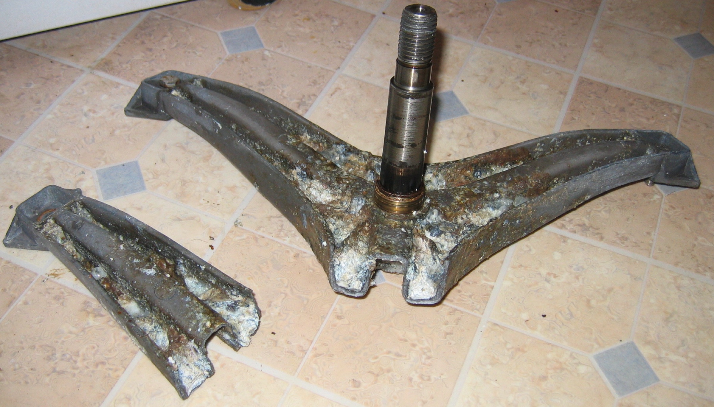 Corroded and cracked drum spider