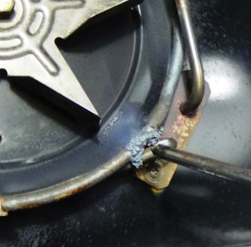 A blown fan element causing will cause an oven to trip