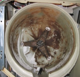 Mouldy washing machine that smells terrible