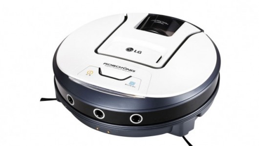 LG's RoboKing robotic vacuum hoover