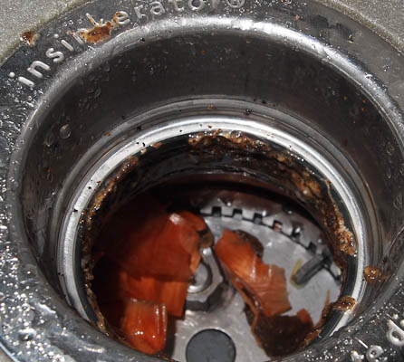 The dirt in the feed tube and this smells really bad as well